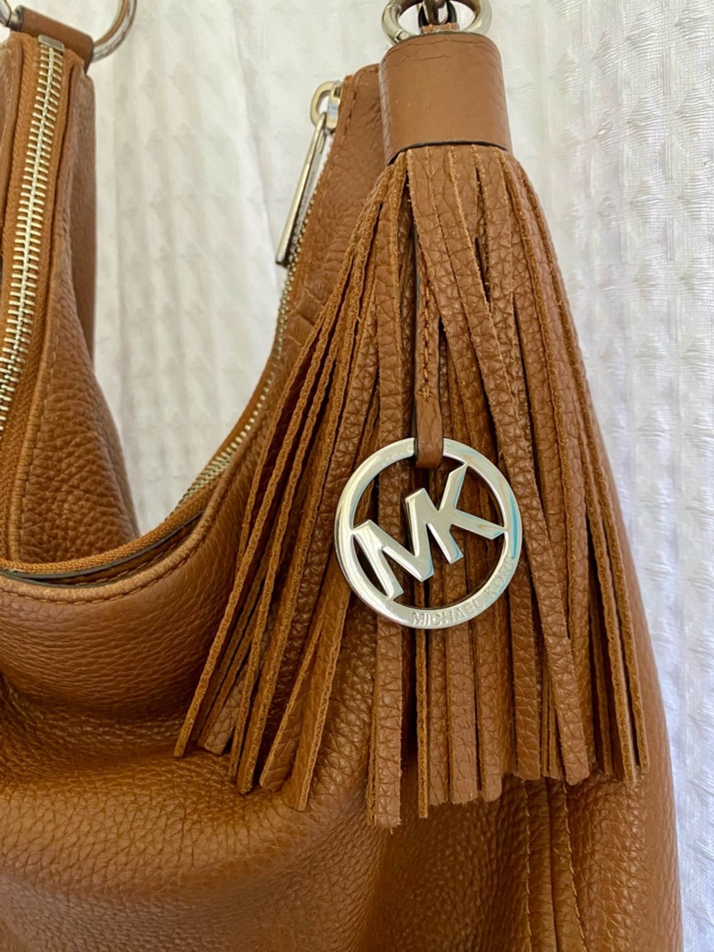 Michael Kors Caramel Pebbled Leather Large Hobo Bag With Tassel - Picture 6 of 14